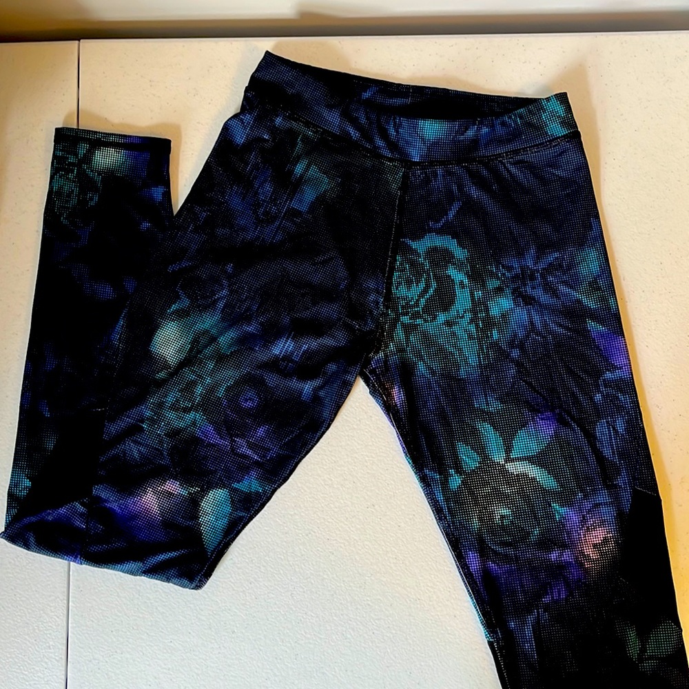 Unique Adidas girls size L leggings